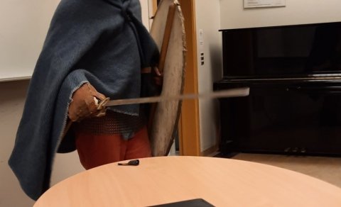 Bardagamaður í heimsókn