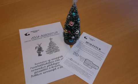 Hérna sjáið þið JÓLA-HÚSLESTUR sem gefinn var út í desember 1997 og hefðbundinn Húslestur sem gefinn…